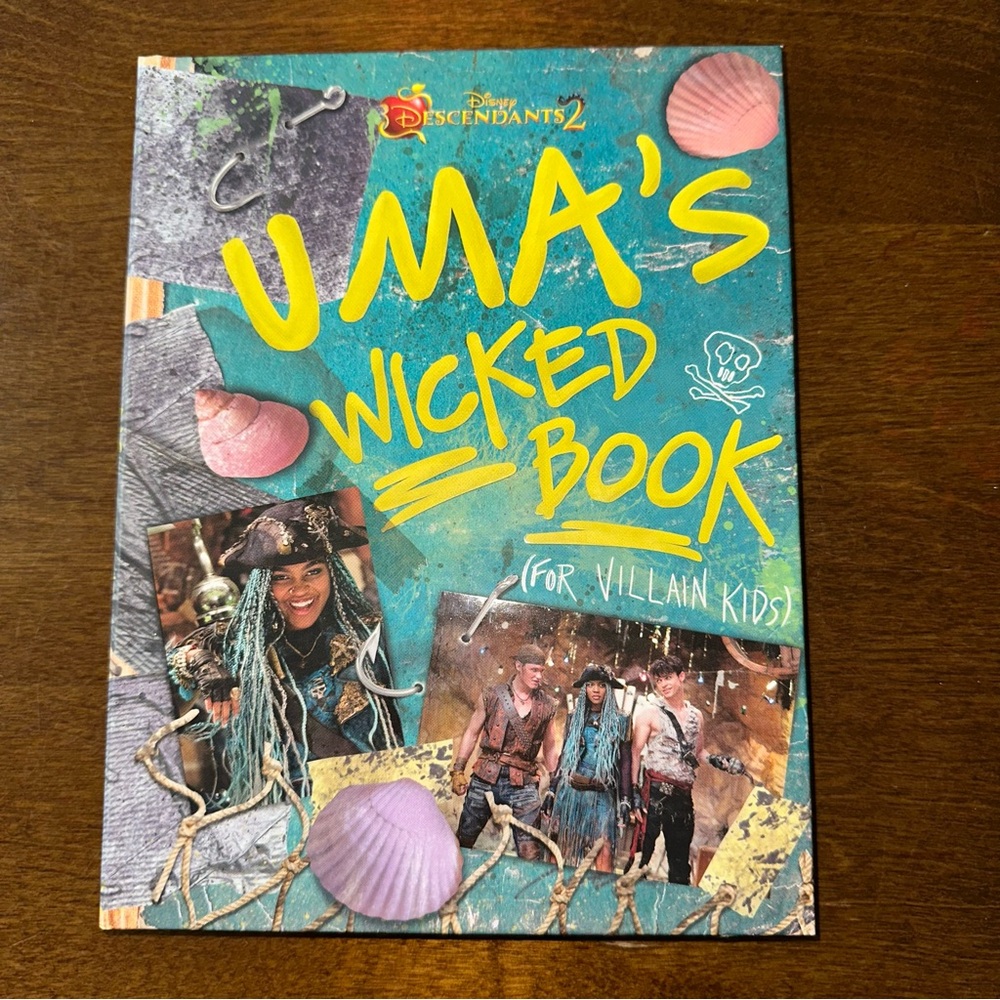 Disney Descendants 2 Uma's‎ Wicked Book Hardcover